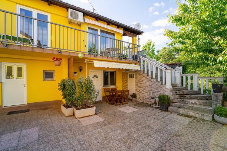 Apartments Nika With Swimming Pool And Beautiful Sea View Dobreć Exterior foto