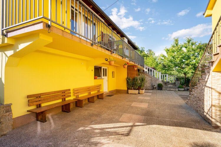 Apartments Nika With Swimming Pool And Beautiful Sea View Dobreć Exterior foto