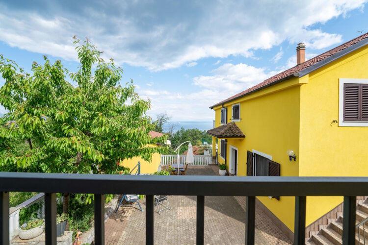 Apartments Nika With Swimming Pool And Beautiful Sea View Dobreć Exterior foto