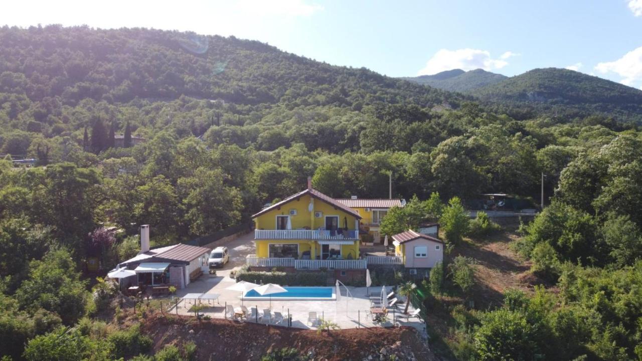 Apartments Nika With Swimming Pool And Beautiful Sea View Dobreć Exterior foto